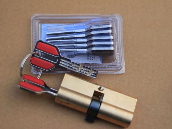 百色24小时上门开锁公司